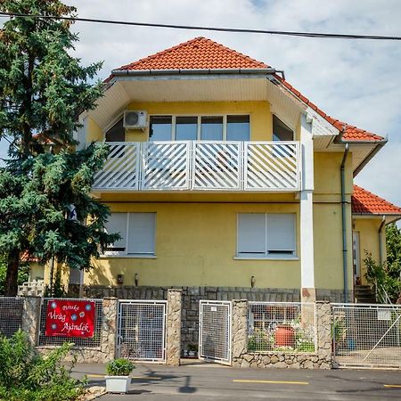 Teraszos Vendeghaz Apartment เคสเท ภายนอก รูปภาพ